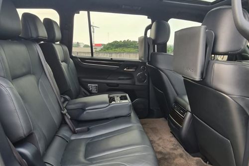 2019 Lexus LX 570 LUX AT tua