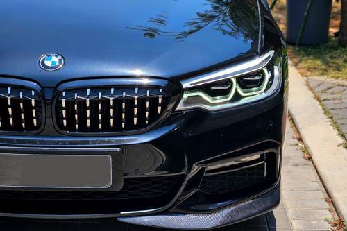 2019 BMW 5 Series Sedan  530i Luxury