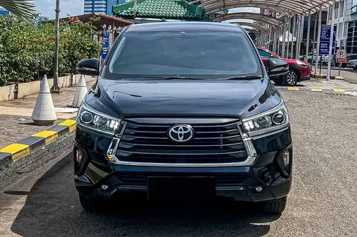 2022 Toyota Kijang Innova 2.0 V AT bekas