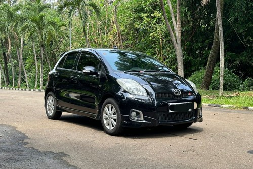 2013 Toyota Yaris  S Limited AT bekas