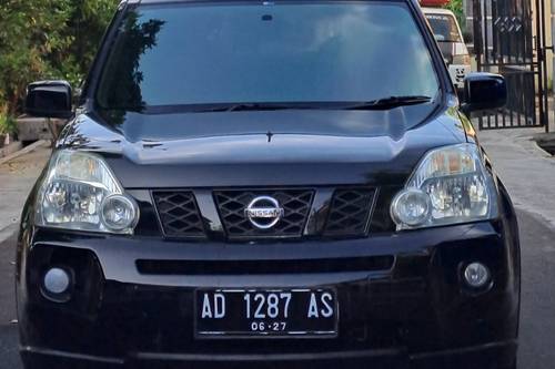 2009 Nissan X-Trail  2.0L 6MT bekas