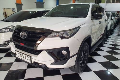 2020 Toyota Fortuner VRZ 4X2 TRD 2.4L AT bekas