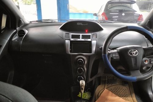 Dijual 2013 Toyota Yaris TRD Sportivo CVT bekas