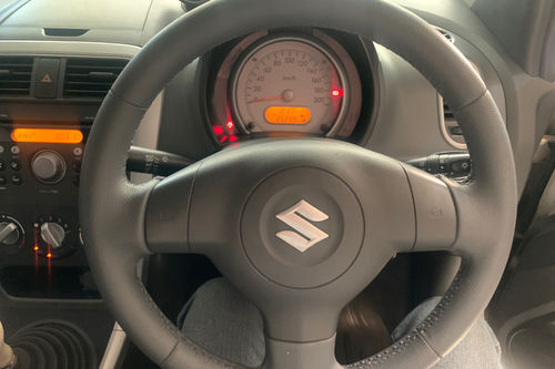 Second hand 2014 Suzuki Splash GL MT 