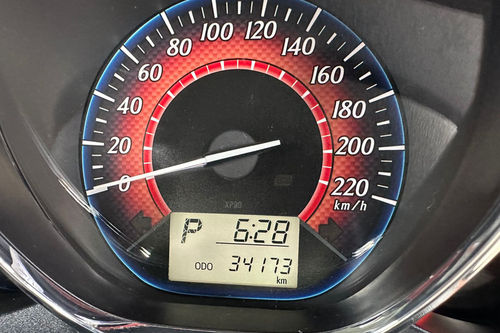 2014 Toyota Yaris 1.5 S CVT TRD bekas