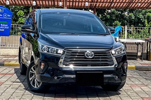 Dijual 2022 Toyota Kijang Innova 2.0 V AT bekas