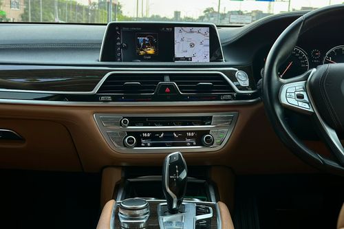 2016 BMW 7 Series Sedan 740Li Pure Excellence