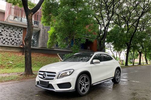 2015 Mercedes Benz GLA 200 AMG SPORT bekas