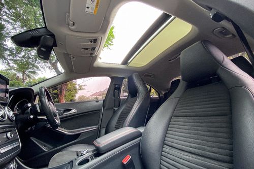 Dijual 2016 Mercedes Benz CLA-Class 200 SPORT bekas