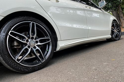 2016 Mercedes Benz CLA-Class 200 SPORT bekas