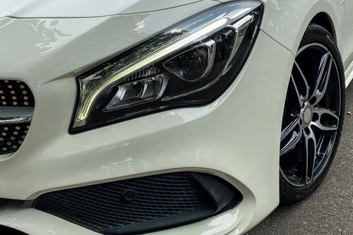 2016 Mercedes Benz CLA-Class 200 SPORT bekas