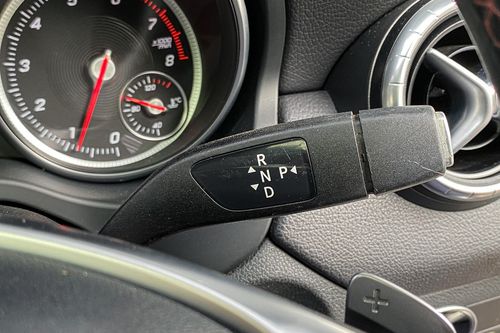 2016 Mercedes Benz CLA-Class 200 SPORT bekas