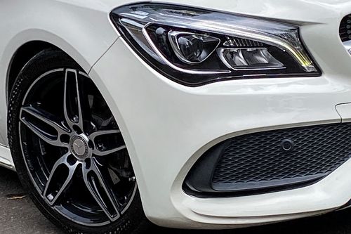 2016 Mercedes Benz CLA-Class 200 SPORT bekas