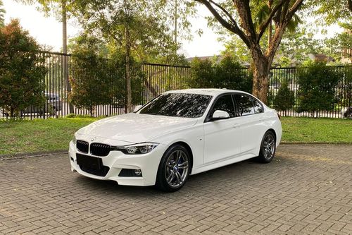 2019 BMW 3 Series Sedan 330i M Sport