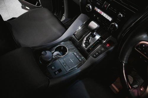 Used 2023 Lexus LM 350 (4-Seater)