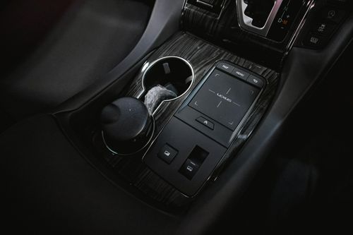 Used 2023 Lexus LM 350 (4-Seater)