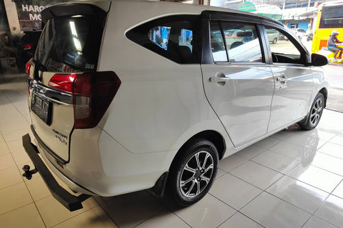2021 Daihatsu Sigra 1.2 R MT bekas