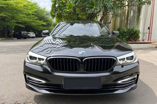 2019 BMW 5 Series Sedan  530i Luxury