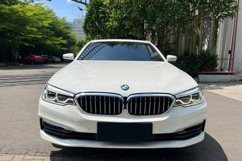 2021 BMW 5 Series Sedan  520i Luxury