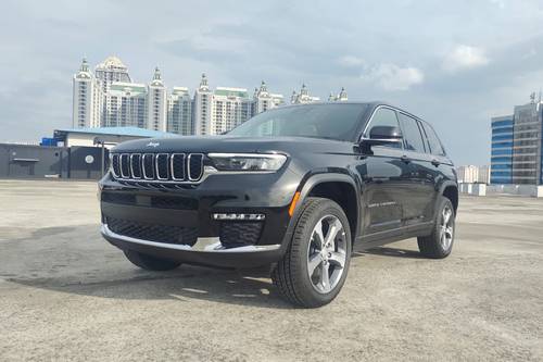 2023 Jeep Grand Cherokee LIMITED bekas