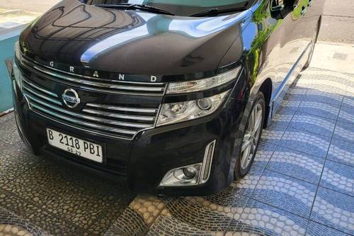 Used 2013 Nissan Elgrand 2.5 AT