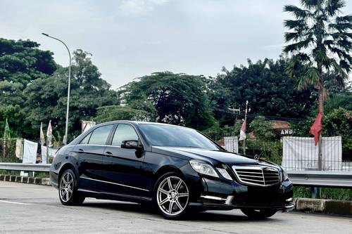 2013 Mercedes Benz E-Class  250 AVG AMG STYLE bekas