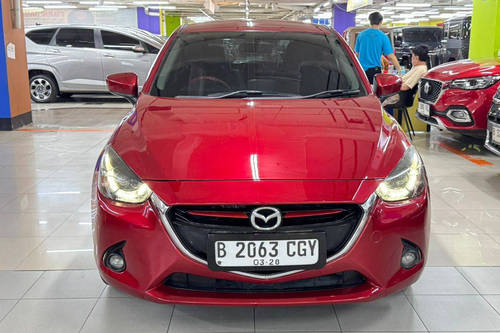 2015 Mazda 2  R AT bekas