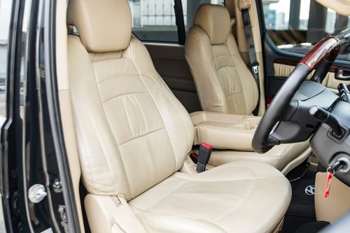 2015 Hyundai H1 2.4L ROYALE AT bekas