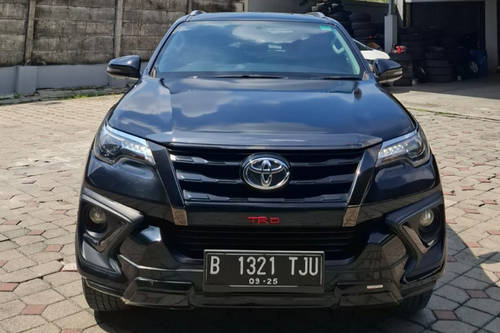 2020 Toyota Fortuner VRZ 4X2 TRD 2.4L AT bekas