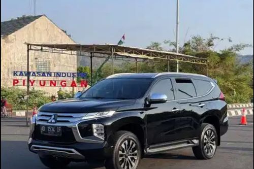 2021 Mitsubishi Pajero Sport Dakar AT 4x2 tua