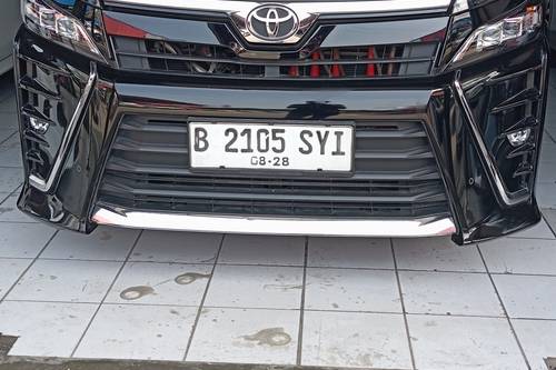 Used 2018 Toyota Voxy 2.0L AT