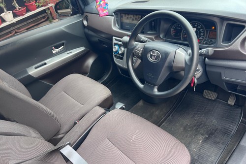 2023 Toyota Calya G AT tua