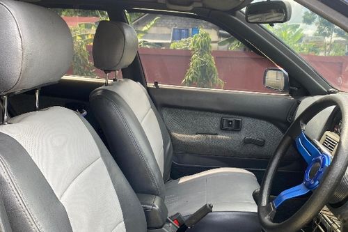 1988 Toyota Corolla (1991-1995) 1.6 TWINCAM SE MT SDN tua