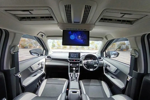 2023 Toyota Avanza Veloz Q CVT bekas