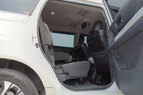 Beli mobil bekas