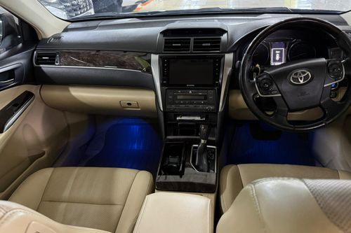 2017 Toyota Camry 2.5 V AT bekas
