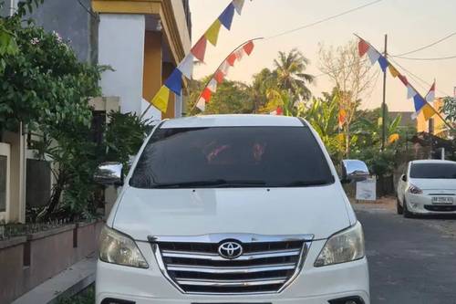 2015 Toyota Kijang Innova 2.0 G MT bekas