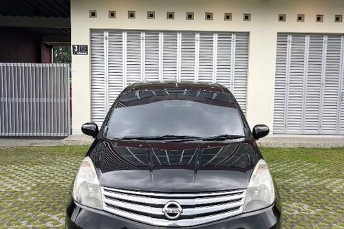 2013 Nissan Grand Livina  1.5 XV MT bekas