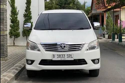 2013 Toyota Kijang Innova 2.0 G AT bekas