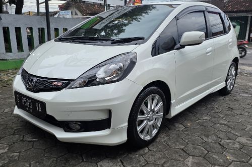 2nd Hand 2014 Honda Jazz RS CVT A/T