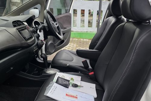 Used 2014 Honda Jazz RS CVT A/T