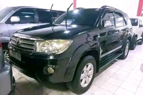 Used 2010 Toyota Fortuner 4X2 2.5L AT
