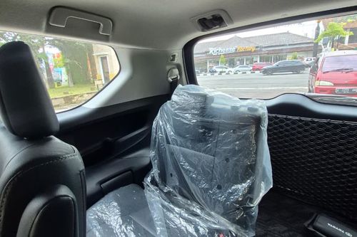 Dijual 2019 Toyota Kijang Innova REBORN 2.4 Q MT DIESEL VENTURER bekas