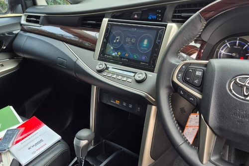 2019 Toyota Kijang Innova REBORN 2.4 Q MT DIESEL VENTURER bekas