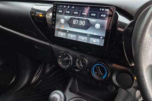 2020 Toyota Hilux 2.4L DSL Single Cab 4x2 MT bekas