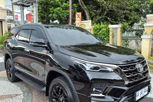 2024 Toyota Fortuner 4x2 2.8 GR Sport AT DSL tua