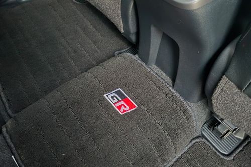 Dijual 2024 Toyota Fortuner 4x2 2.8 GR Sport AT DSL bekas