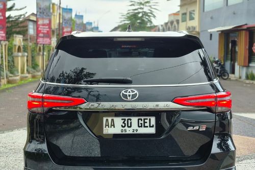2024 Toyota Fortuner 4x2 2.8 GR Sport AT DSL bekas