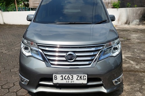 2017 Nissan Serena  HIGH WAY STAR A/T bekas