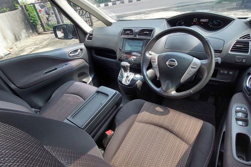 Used 2017 Nissan Serena HIGH WAY STAR A/T